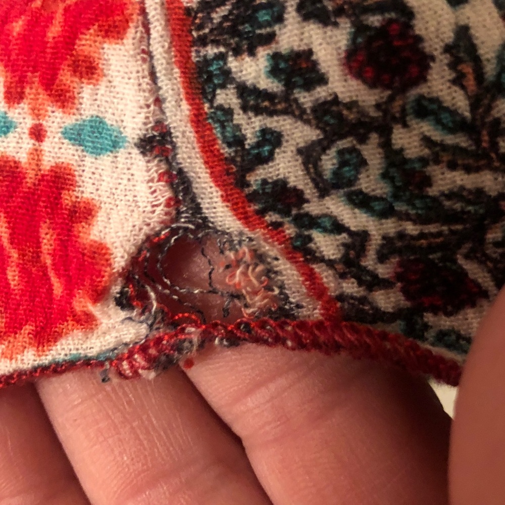 Free Kisses Red and Black Boho Blouse - Picture 5 of 5